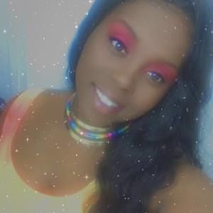 Meet your Posher, Crystal